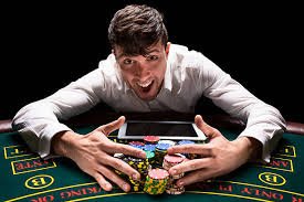 partaitogel88 platform showing live dealer table and sportsbook sections on mobile and desktop